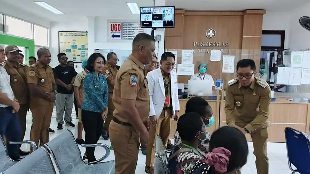 Pj Bupati Mimika Launching Cek Kesehatan Gratis 6 Puskesmas Spesial Hari Ulang Tahun