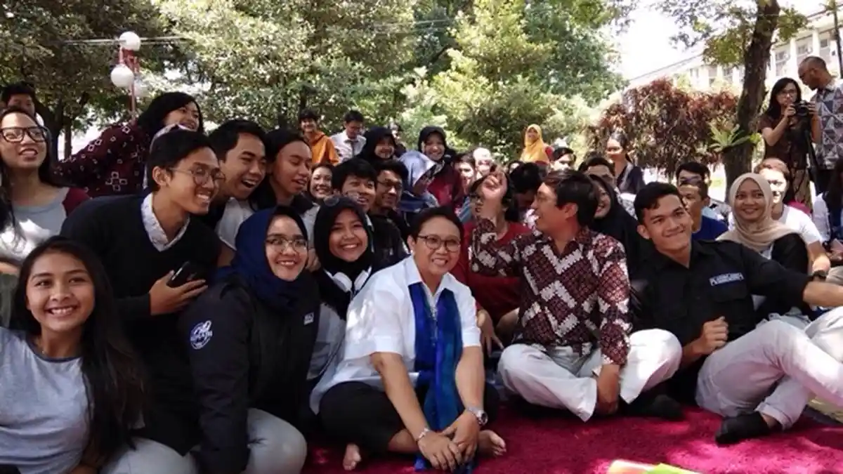 Ini Kesan Menlu Retno Marsudi Terkait Kegiatan Nitilaku Perguruan Kebangsaan UGM
