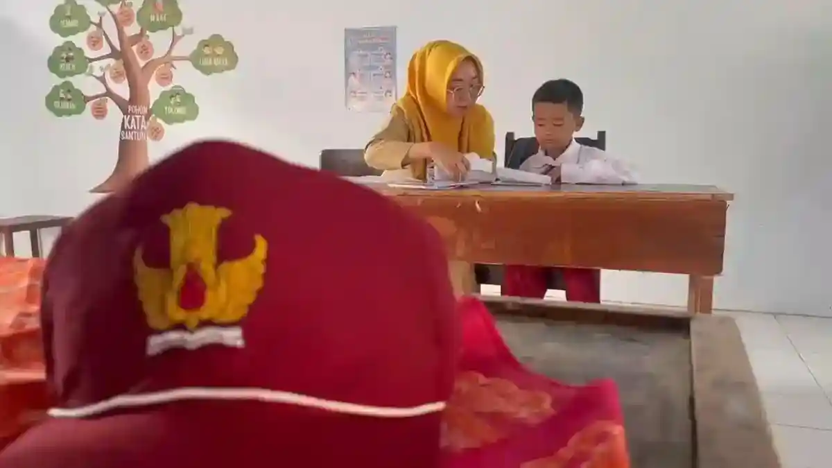 Kisah Getir MPLS, Sekolah di DIY, Jateng, dan Jatim hanya Dapat Sedikit Siswa Baru, Jombang cuma 1 - Tribunnews.com
