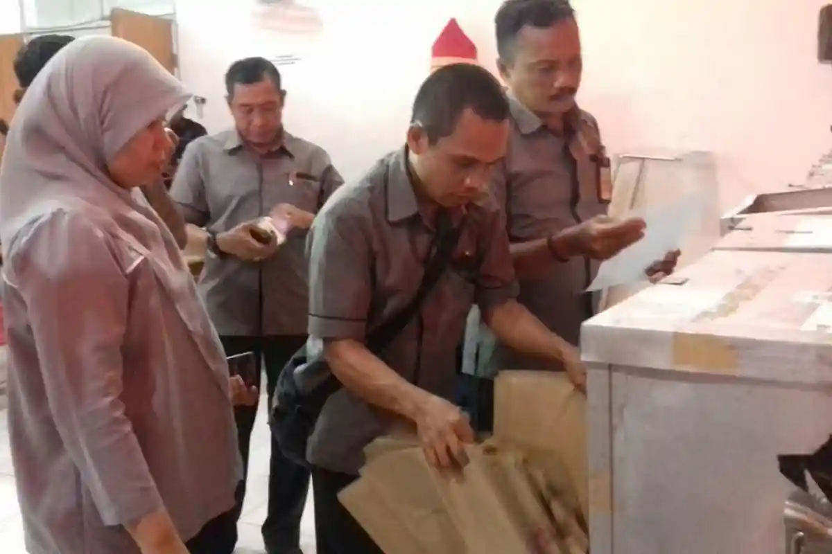 KPU Takalar Buka Kotak Suara, Siap Hadapi Gugatan Bur-Nojeng