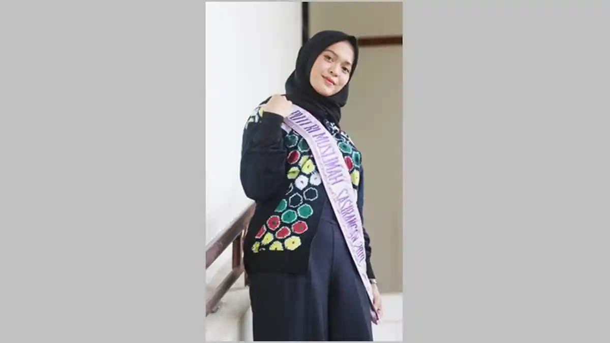 Gabung Komunitas Pecinta Sasirangan, Vivi Arinda Terkesan Buka Puasa Pertama