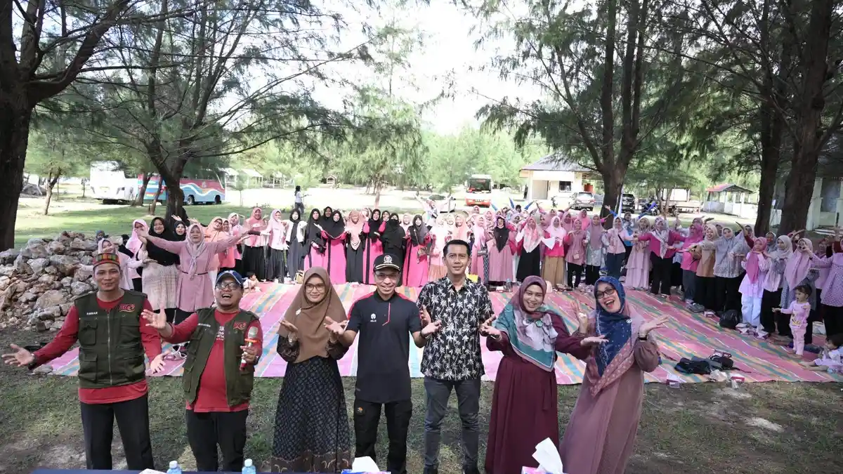 Program Shalat Shubuh 40 Hari Berturut-Turut Disambut Antusias dari Farid Nyak Umar.