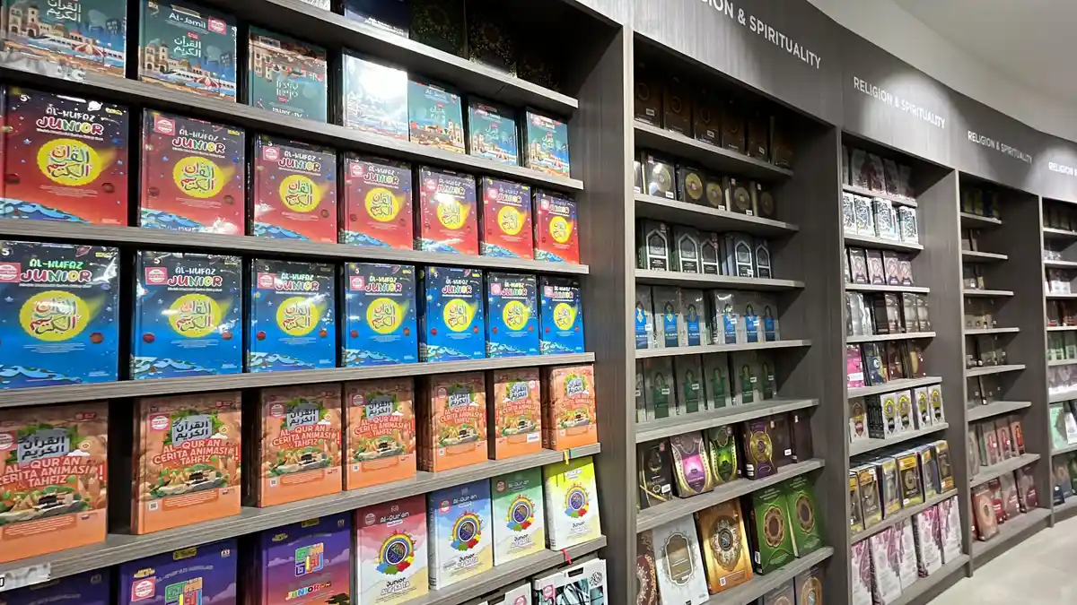 Daftar Harga Al Quran per Juz, Hafalan, Tajwid Terjemahan di Gramedia Kendari Sulawesi Tenggara