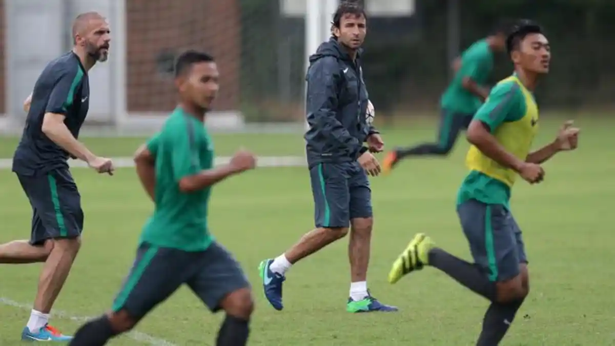 Bima Sakti Siapkan Kamus Kecil untuk Bantu Luis Milla dan Pemain Timnas