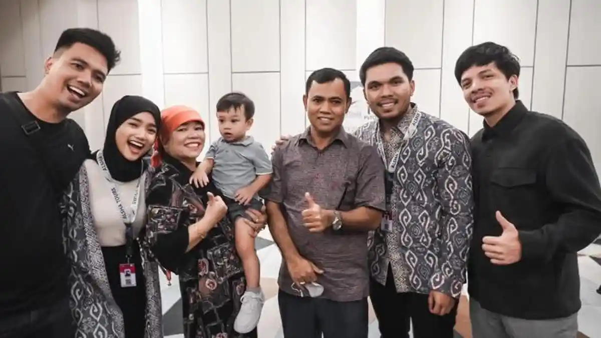 Fuji dan Thariq Umrah Bareng Jelang Ramadhan, Atta Halilintar Tulis Doa: Jadi Pribadi Lebih Baik Ya