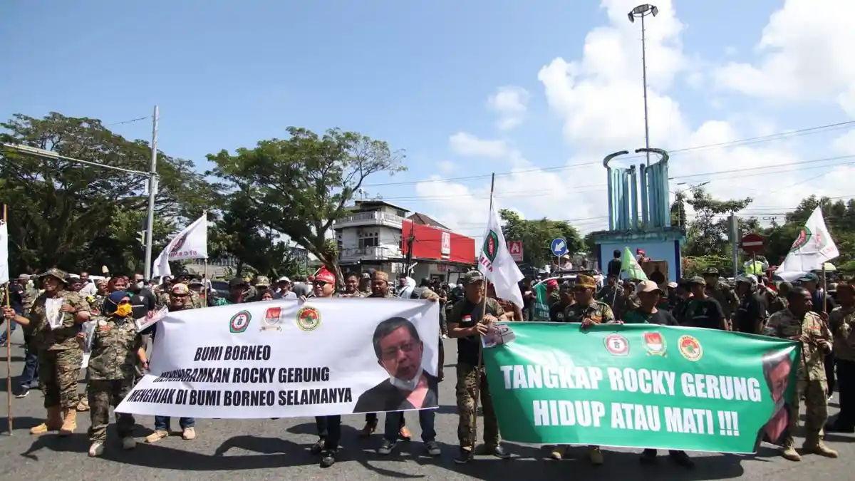 2 Ormas di Balikpapan Polisikan Rocky Gerung, Dianggap Melecehkan ...