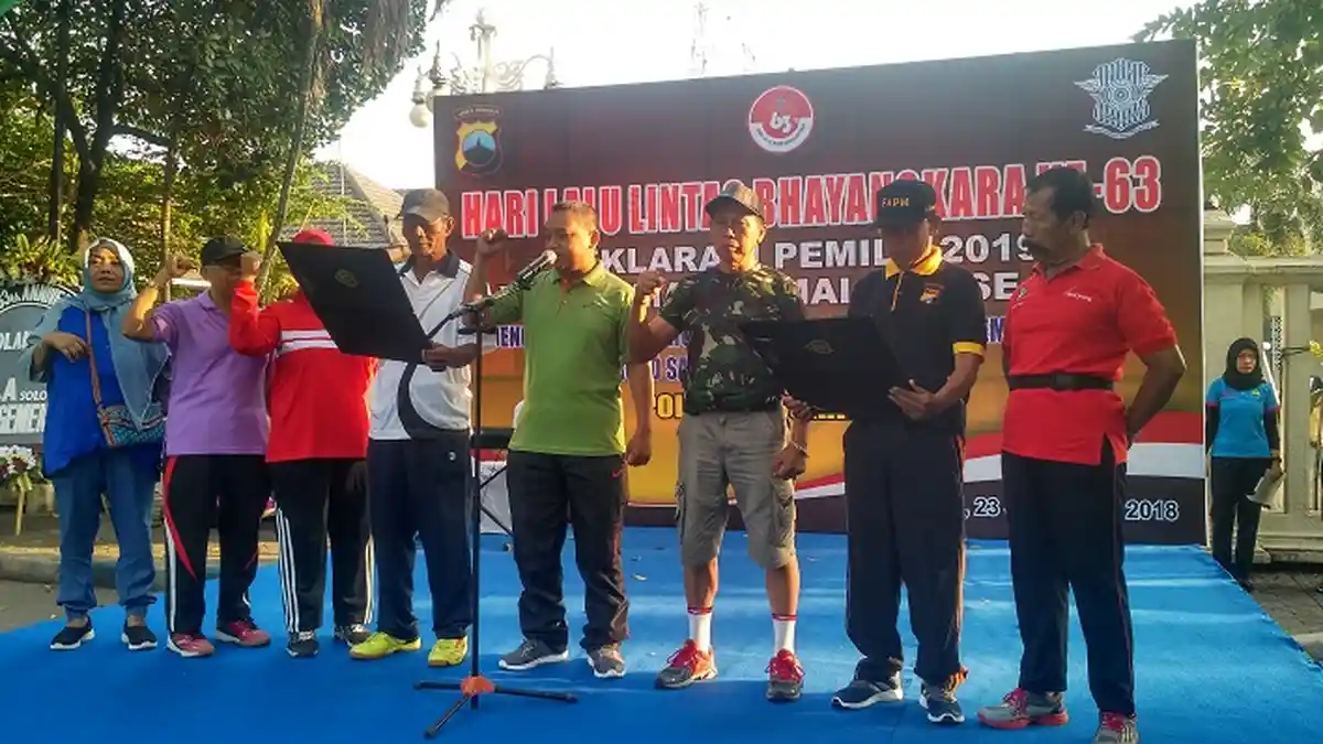 Masa Kampanye, Polresta Solo Ajak Masyarakat Melintas CFD Sama-sama Deklarasikan Pemilu Damai