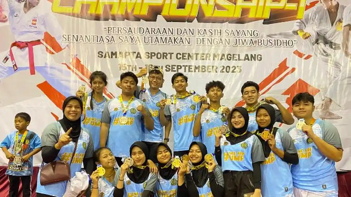 Tim Karate UMP Raih Juara II Internasional