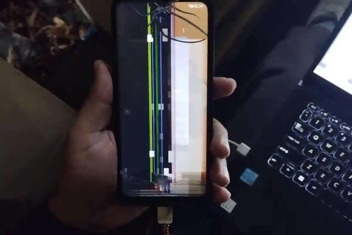 BREAKING NEWS: Jurnalis Gorontalo Diduga Dipukul Polisi saat Meliput, Ponsel Pecah LCD