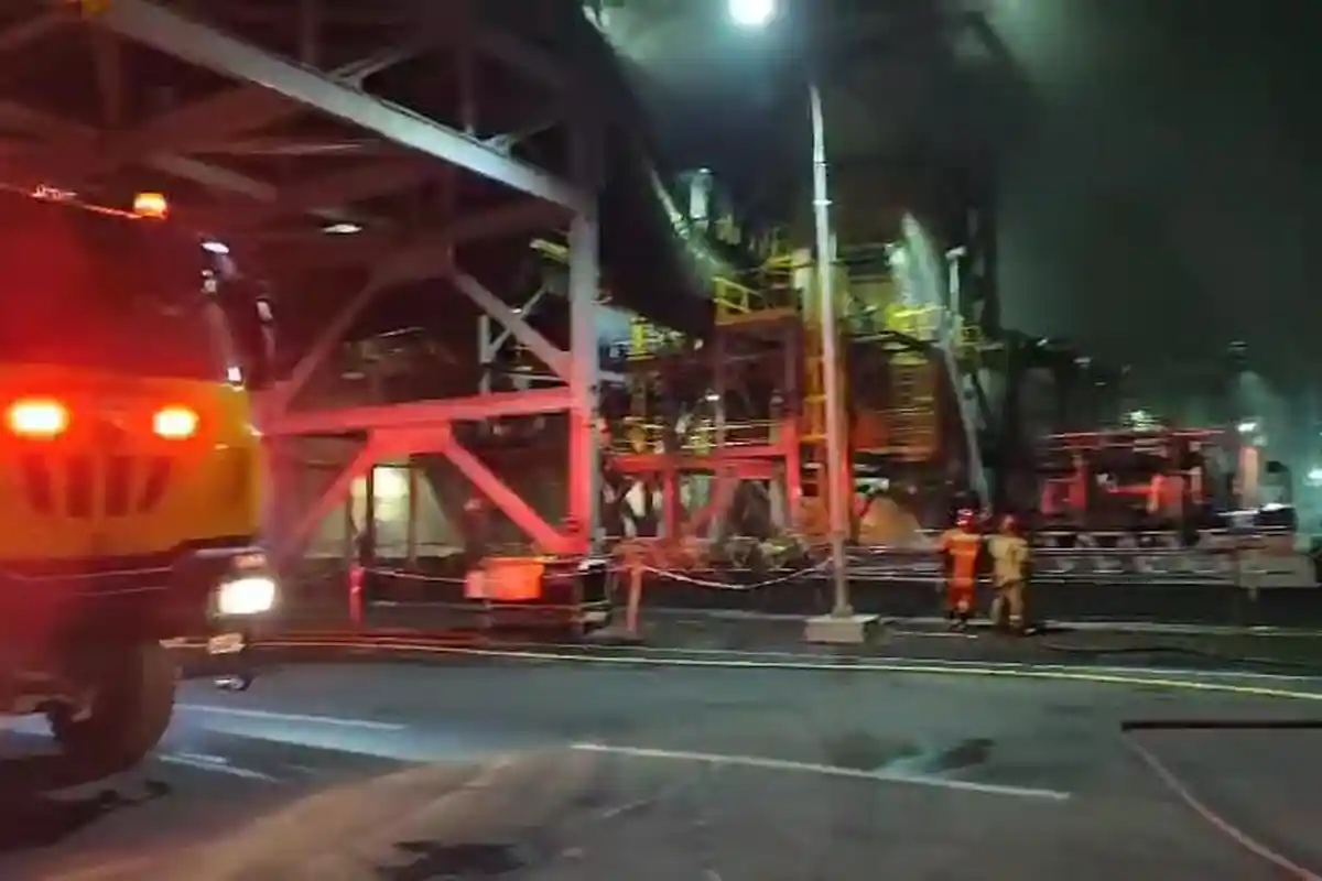 Kebakaran Smelter PT Freeport Indonesia Berhasil Padamkan Malam Hari