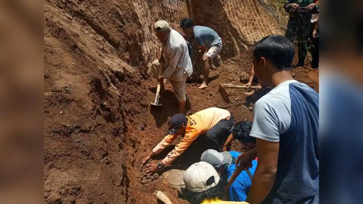 Tanah Longsor di Kudus Pagi Tadi, Dua Orang Tewas Tertimbun di Kedalaman Dua Meter