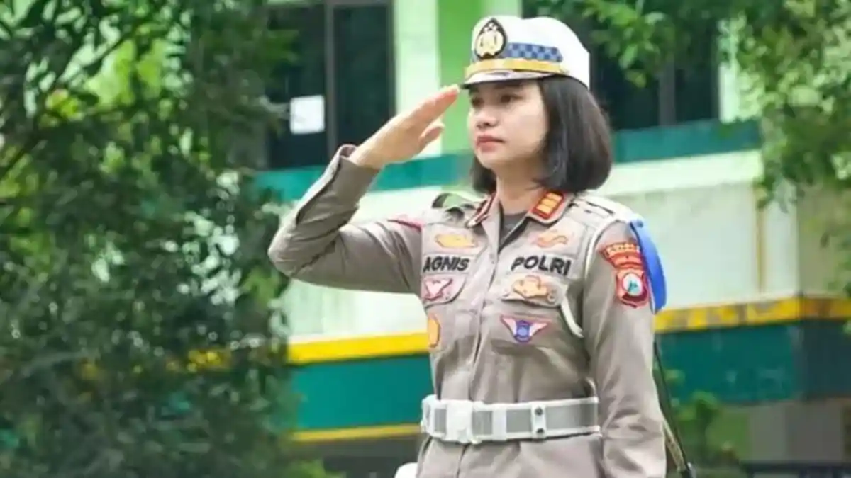 Arti Mimpi Menjadi Polwan, Bisa Jadi Anda Ingin Melindungi Orang Lain, Berikut Tafsirannya