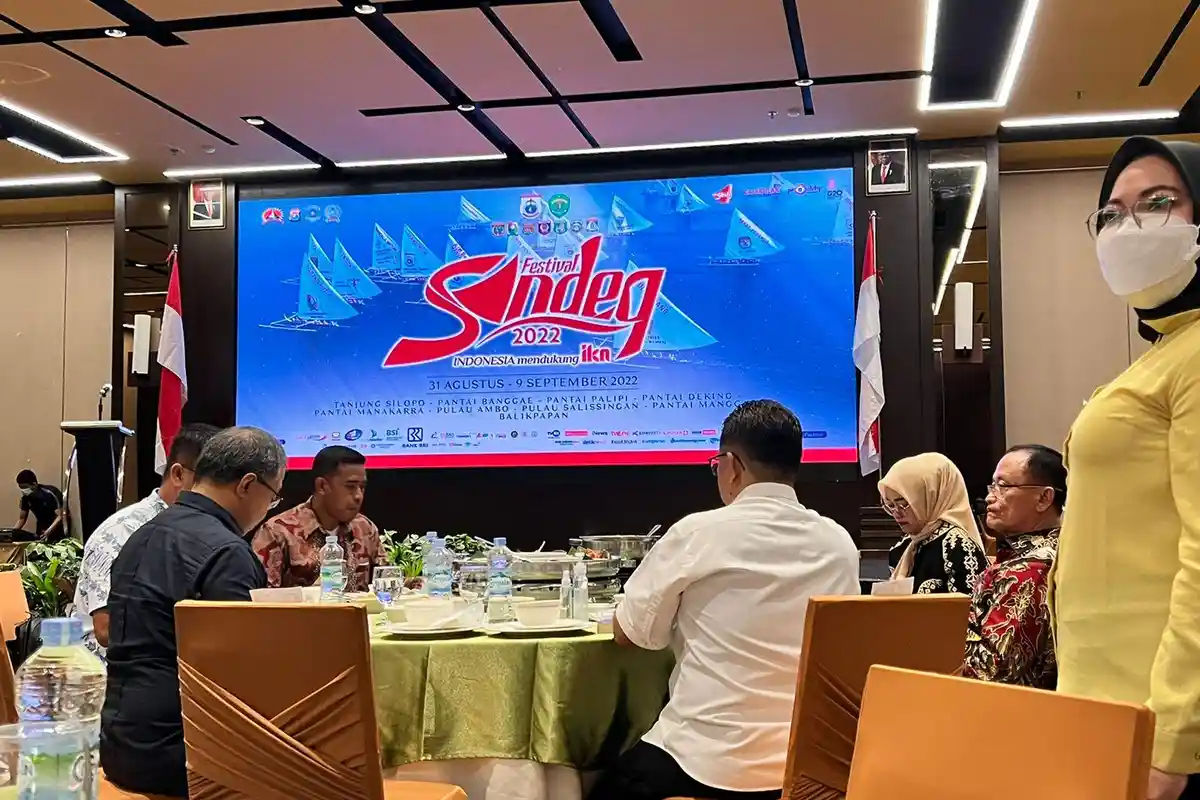 Dari 20 Institusi Sponsor Sandeq Race 2022, Ada 2 Perorangan; Ibrahim Masdar dan Husain Syam