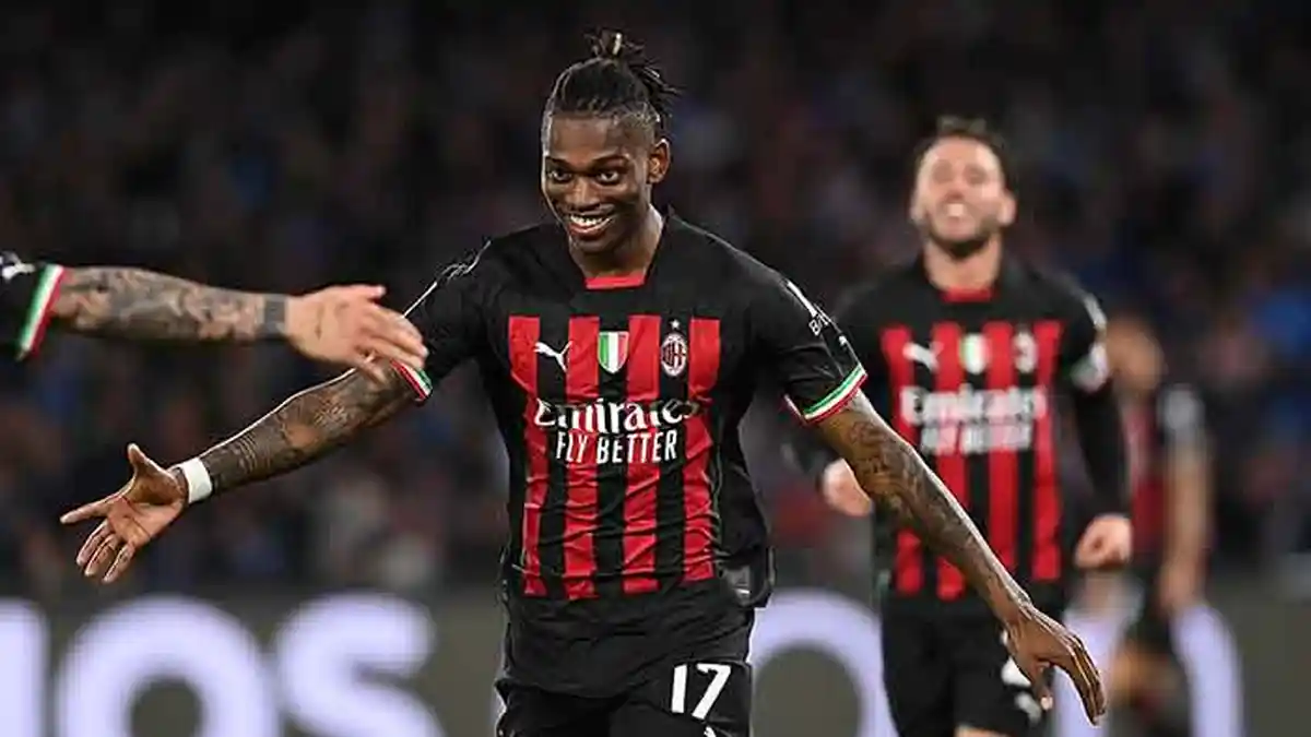 Dari R. Leao Menjadi Rafa Leao, Bintang AC Milan Itu Warisi Nomor Punggung 10 Brahim Diaz
