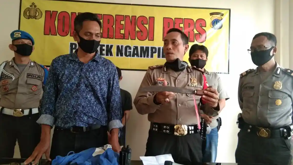 Polsek Ngampilan Tangkap Pelajar Bawa Sajam Jenis Golok