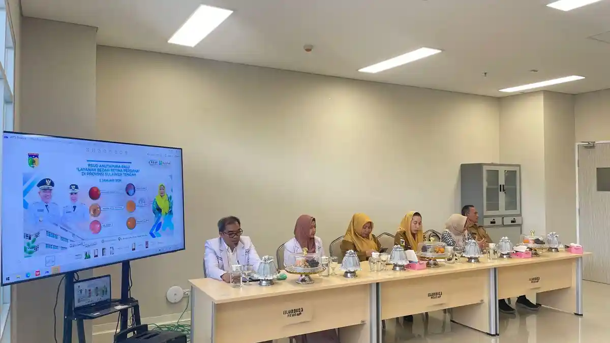 Palu Jadi Pusat Bedah Retina Pertama di Sulawesi Tengah