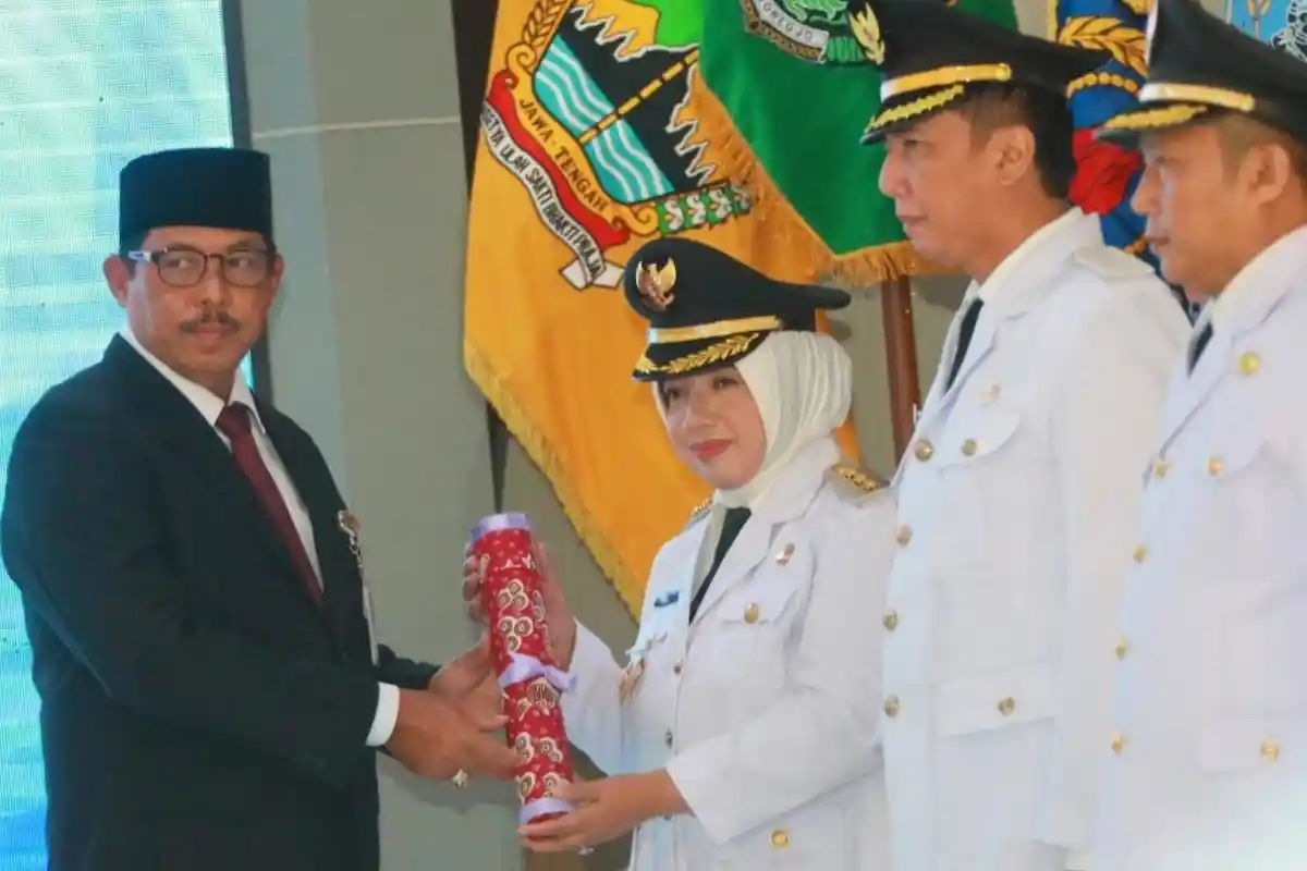 Wabup Yuli Hastuti Gantikan Agus Bastian Jadi Bupati Purworejo, Ini Pesan Pj Gubernur