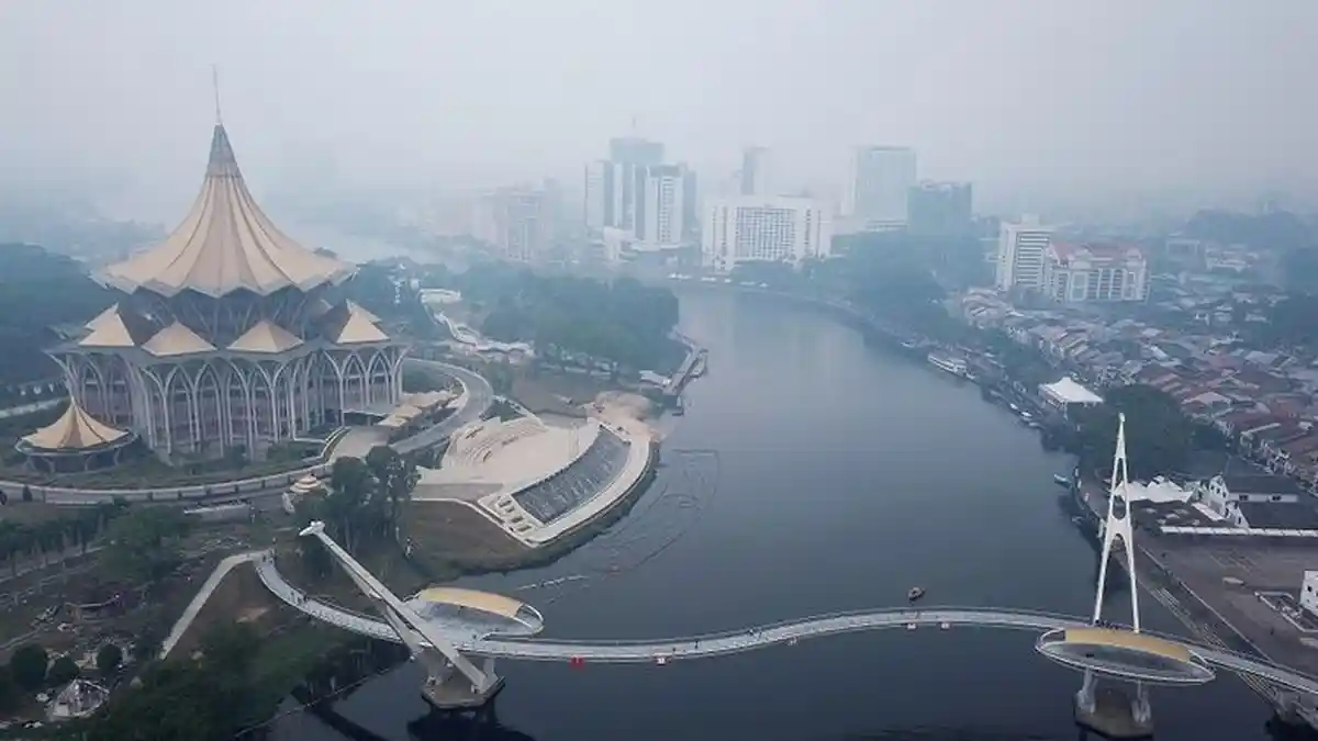 Dapat Kirimkan Kabut Asap dari Indonesia, 1.200 Sekolah di Malaysia Diliburkan