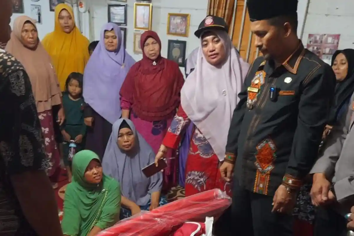 Dinsos Aceh Tenggara Salurkan Bantuan Masa Panik untuk Korban Banjir Bandang