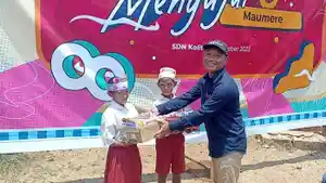 Serahkan-Buku-11111.jpg