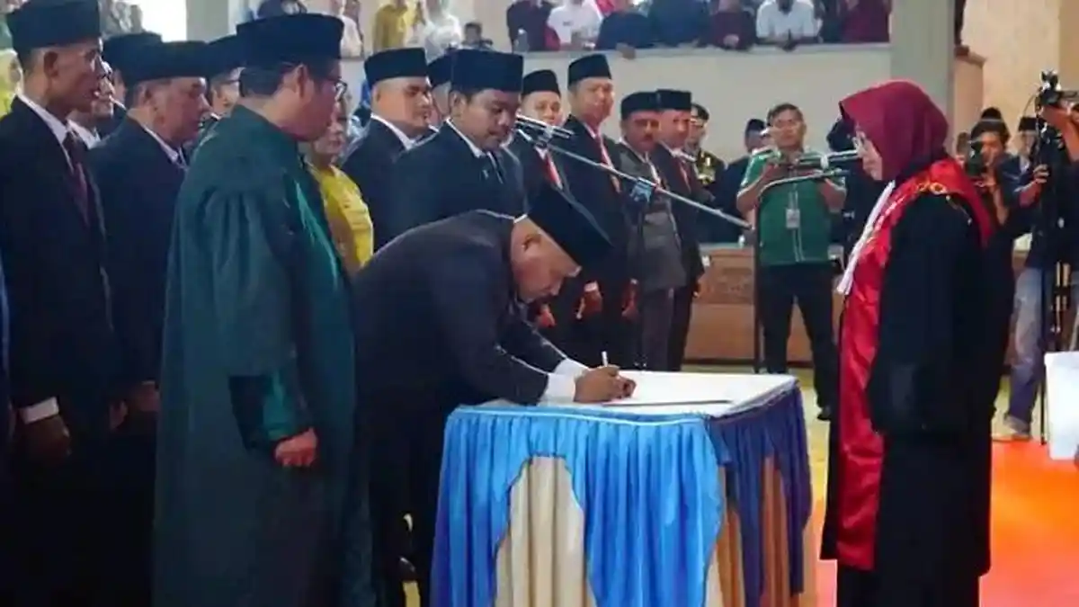 Resmi Dilantik, 30 Anggota DPRD Kabupaten Dharmasraya Periode 2024-2029 Mulai Tugas Baru