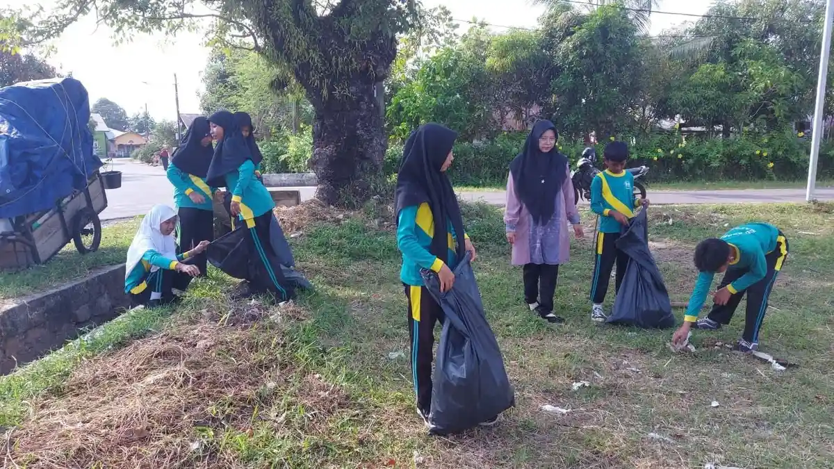SD Negeri 13 Manggar Raih Juara 2 Sekolah Adiwiyata Tingkat Provinsi Babel 2025
