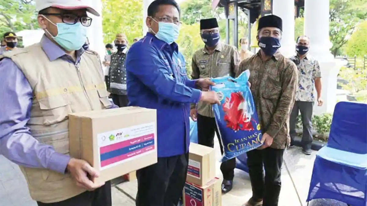 Wali Kota Salurkan Bantuan Qatar Charity