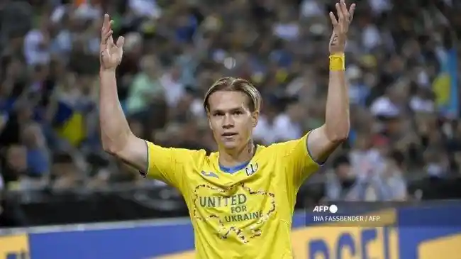 Penampilan-Pemain-Chelsea-Mykhailo-Mudryk-di-Laga-Inggris-vs-Ukraina-Buat-Kecewa-Steven-Gerrard.jpg