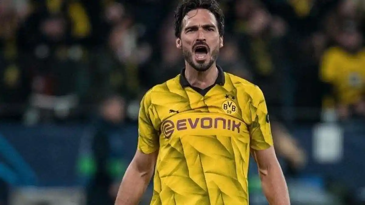 AS Roma Resmi Datangkan Bek Senior Mats Hummels