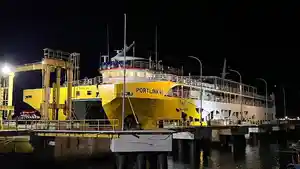 KMP-Portlink-VII-yang-sempat-terbakar-pada-salah-satu.jpg