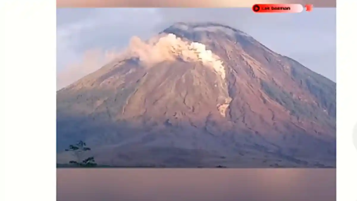Viral Gunung Semeru Bocor Bagian Tengah, Ini Penjelasan PVMBG
