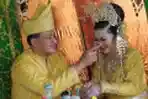 Pernikahan Bella Saphira dengan Agus Surya Bakti