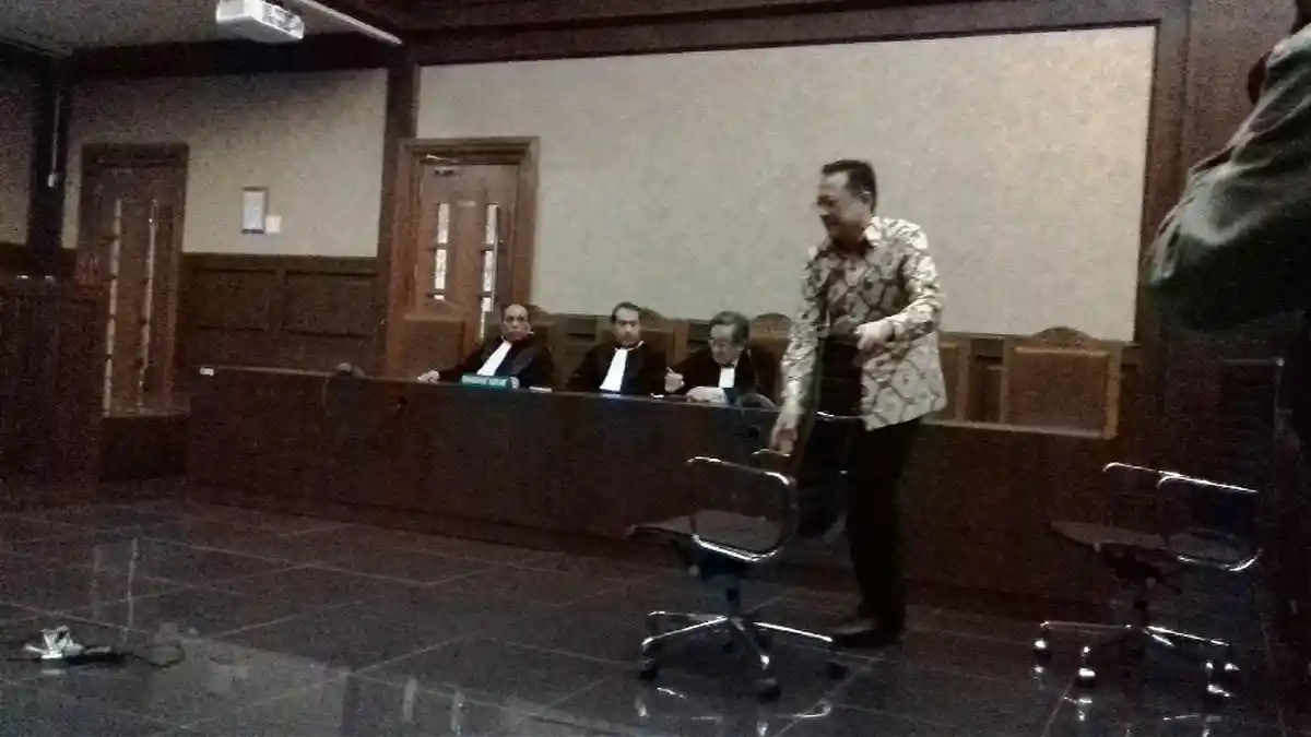 Ketidaknyamanan Irman Gusman Saat Sidang Putusan