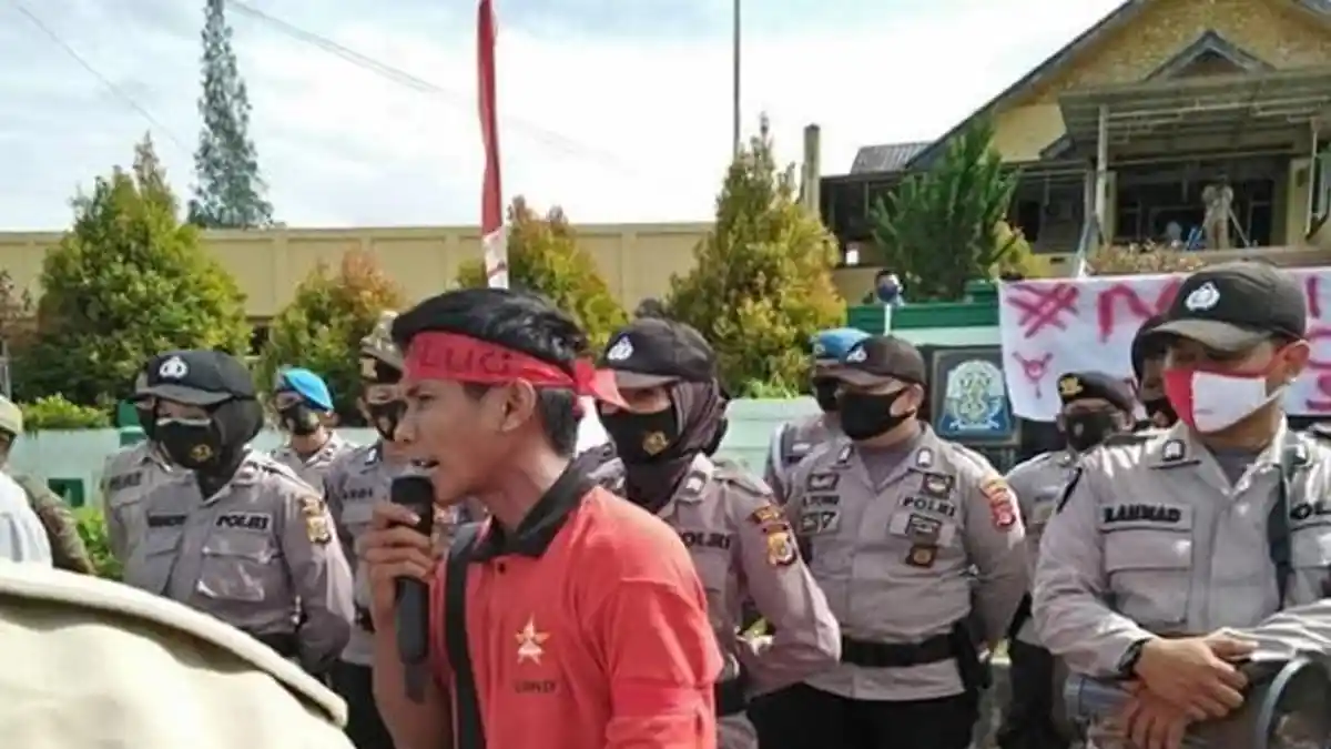 Pemasukan Devisa Turis Lari Keluar, LMND Desak Kemenkumham Buka Kantor Imigrasi di Simeulue