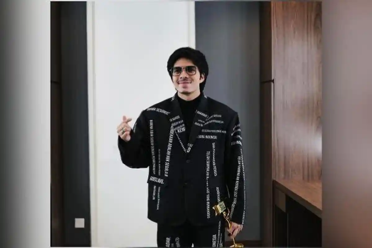 Atta Halilintar Kesal! Ternyata Mama Nur Telat Ngajak Pindah Lapak Streaming ke Shopee Live