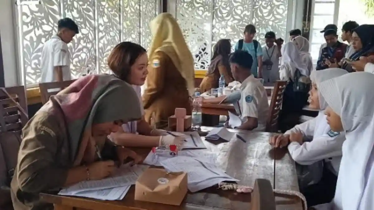 Anak Buruh Tani dan Kuli Bengkel di Lebak, Kini Punya Harapan Baru Lewat Sekolah Rakyat