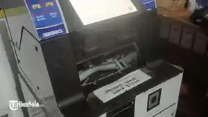 Penampakan-mesin-mesin-penyimpanan-uang-Cash-Deposit-MachineCDM-di-Alfamart.jpg