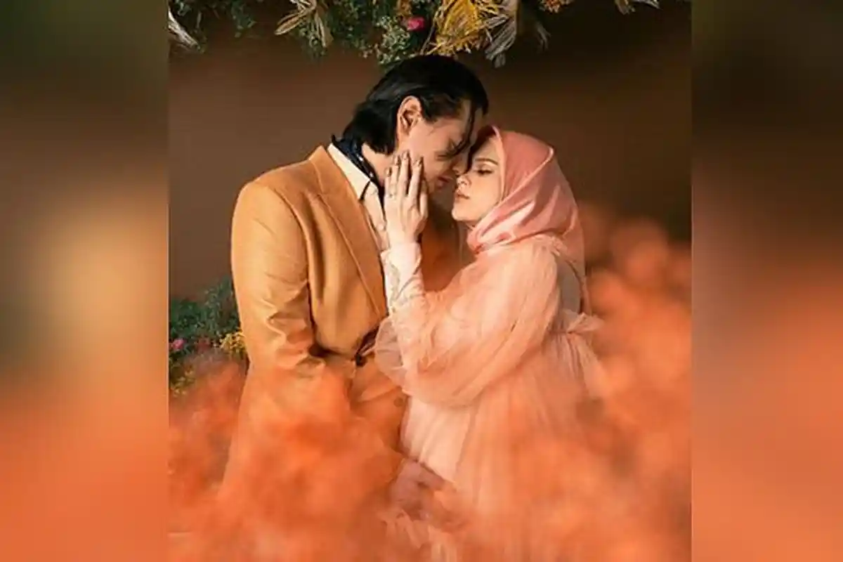 Jelang Kelahiran Anak Pertama, Roger Danuarta dan Cut Meyriska Terlibat Dalam Film Cinta Subuh