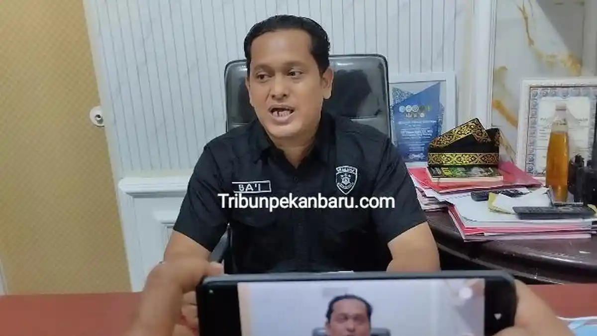 Tiga Pria Diciduk Tim Elang Kuantan di Rumah Kontrakan, Simpan Barang Haram
