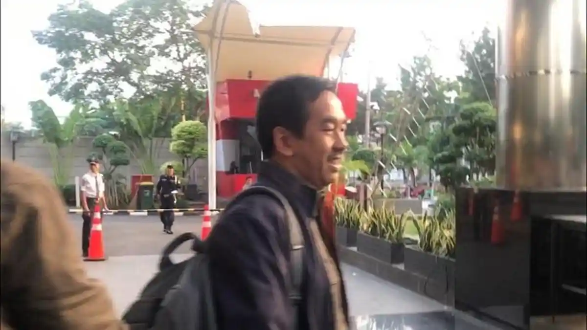 Dirut Angkasa Pura II Irit Bicara Setelah Diperiksa KPK