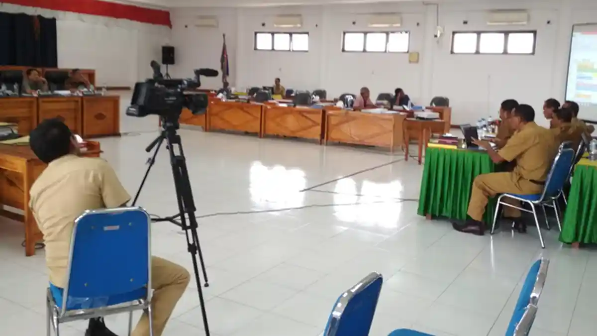 DPRD Dorong Pemda Koordinasi dengan PLN Soal Pemasangan Listrik di Lembata