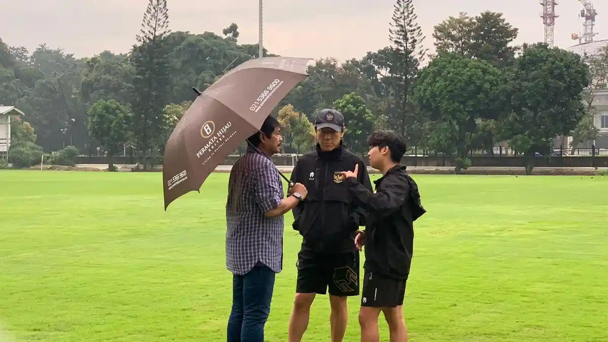 Hujan Deras, Timnas Indonesia Sempat Batal Latihan Jelang Hadapi Vietnam di Piala AFF 2022