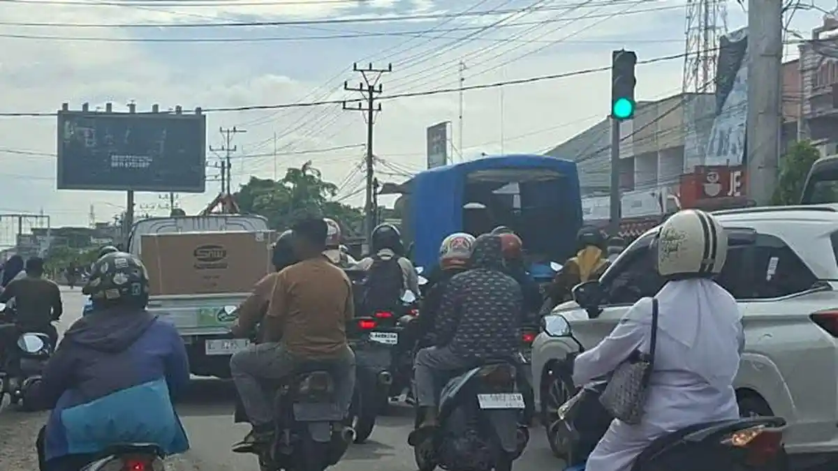 Traffic Light Matang Geulumpang Bireuen Sudah Aktif Kembali