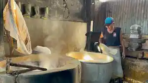Suasana-produksi-tahu-di-Kelurahan-Tinalan-Kecamatan-Pesantren-Kota-Kediri-Selasa-962026.jpg