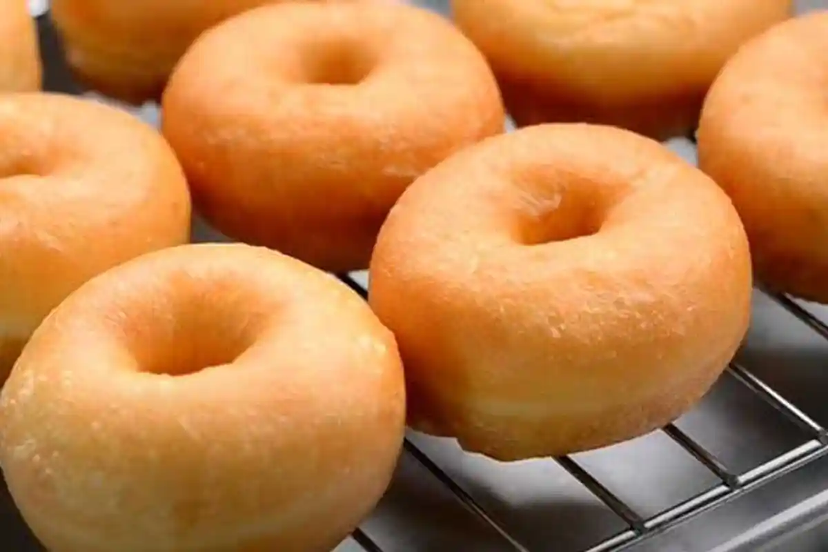 Resep Donat Sederhana, Taburkan Campuran Gula Palem dan Kayu Manis
