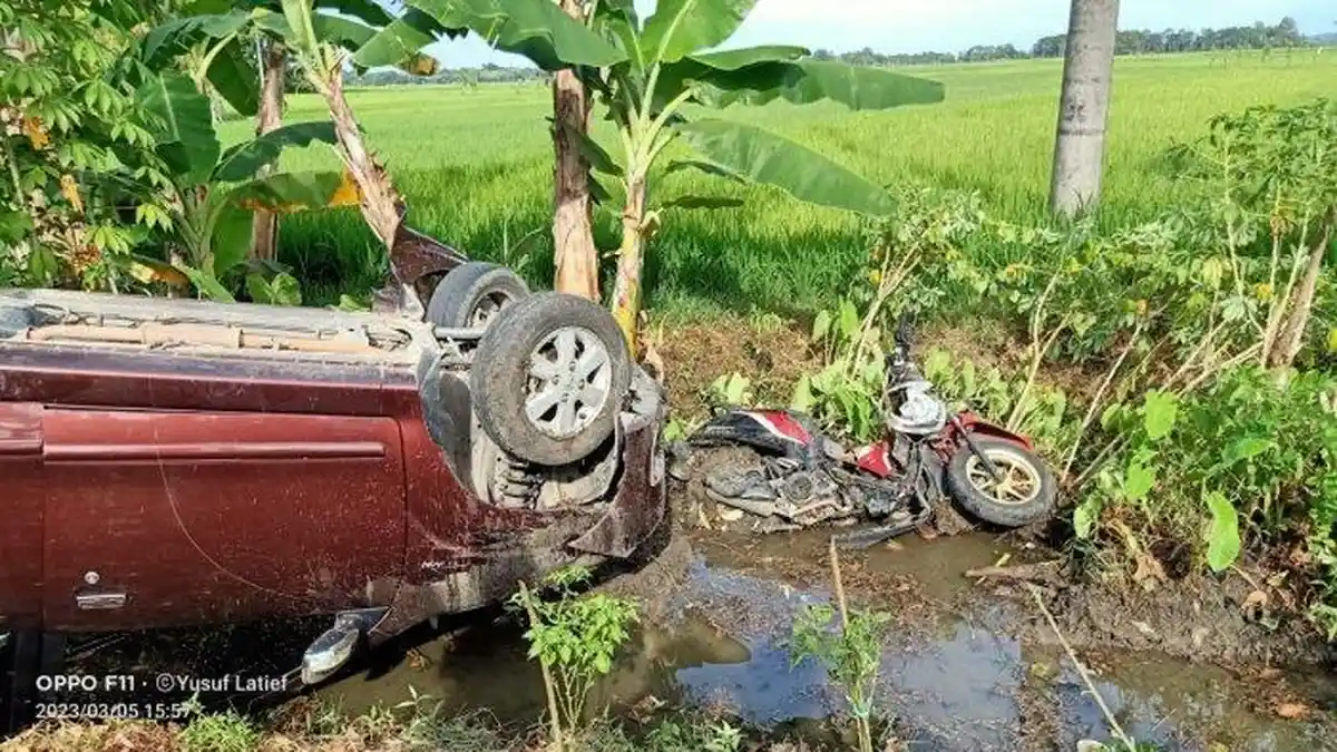 Sebuah Mobil dan Motor di Bone Terlibat Kecelakaan, Dua Orang Meninggal Dunia