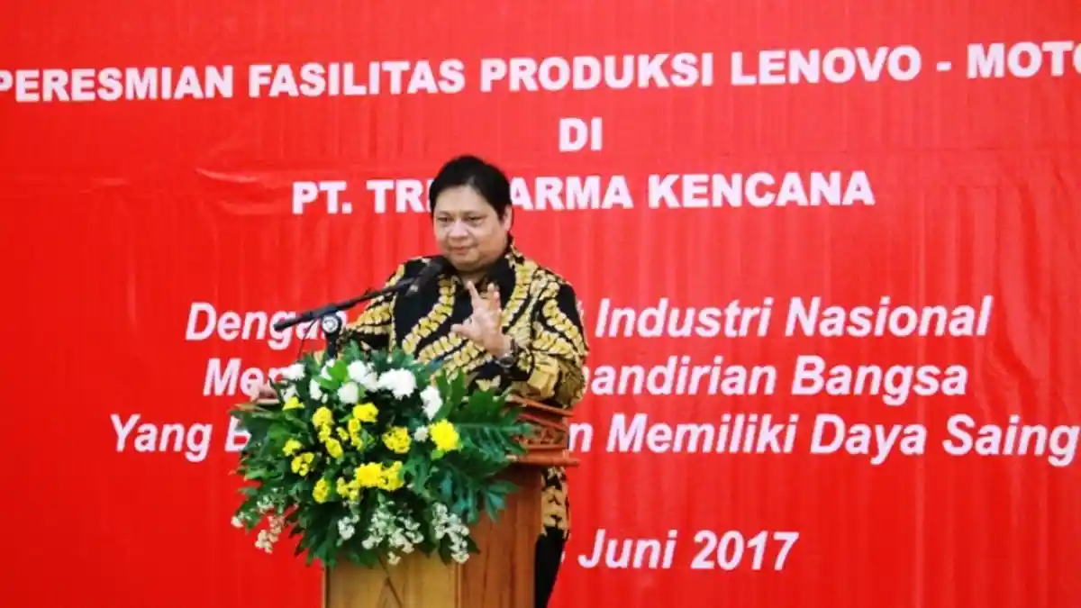 Menperin Resmikan Pabrik Ponsel Motorola dan Lenovo di Banten