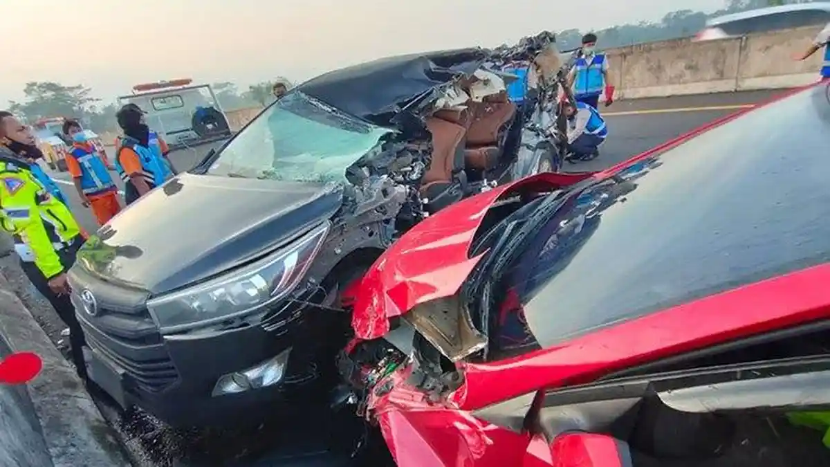 2 Tewas dalam Kecelakaan Maut Tol Solo-Semarang, Truk yang Ditabrak Korban Kabur dari TKP