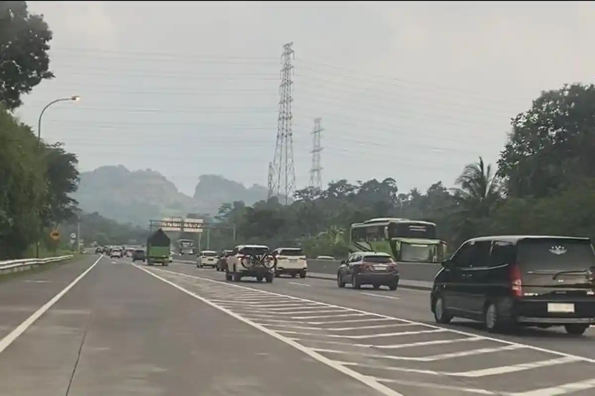 Perhatian! Sistem One Way dan Contraflow Trans Jawa dari Kalikangkung Hingga Cipali Diperpanjang