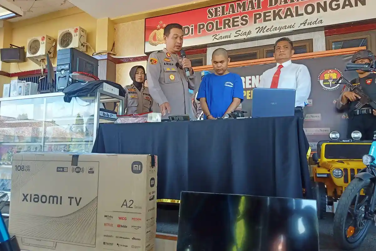 Ratusan Nasabah di Pekalongan Gigit Jari, Tabungan Sembako untuk Lebaran Malah Raib Digondol Heru